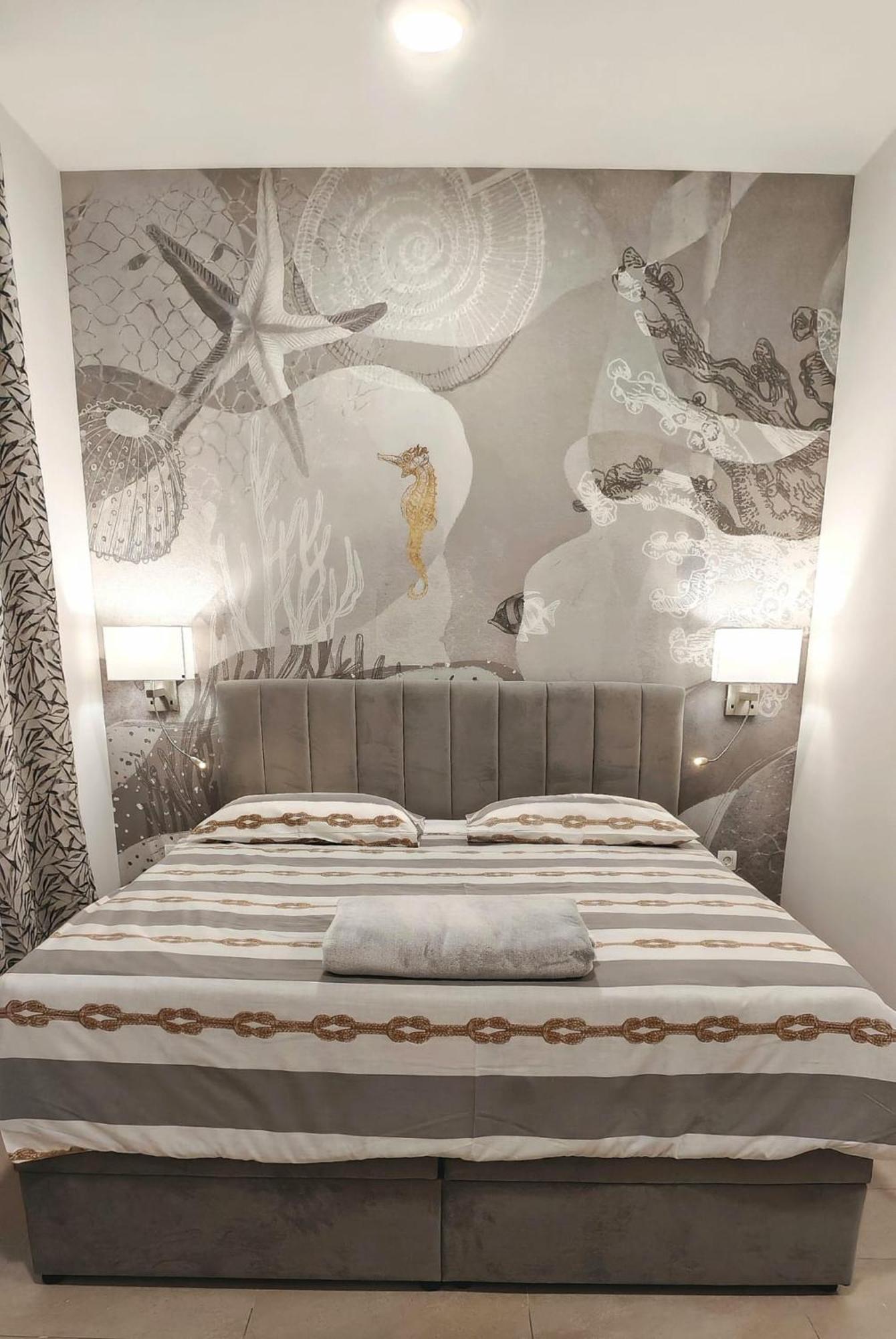 Apartments&rooms Kolovare 3*